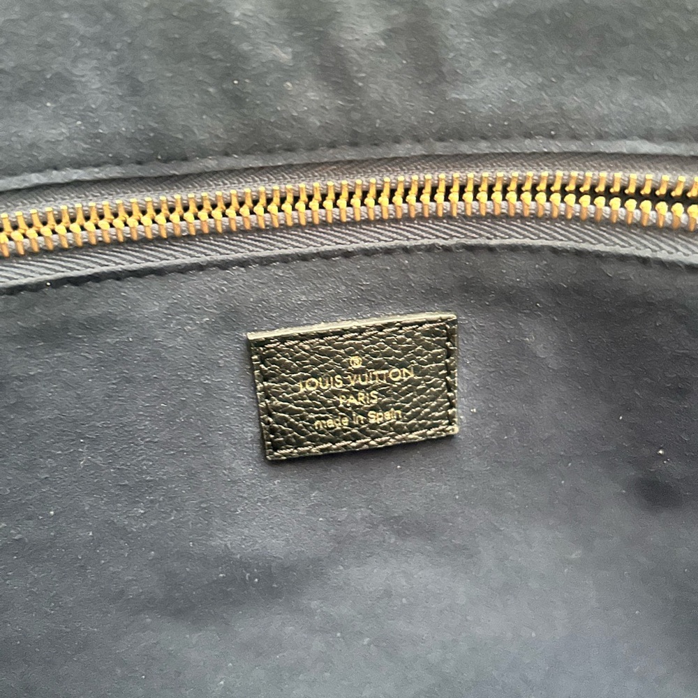 Louis Vuitton Neverfull MM - Picture 9 of 15